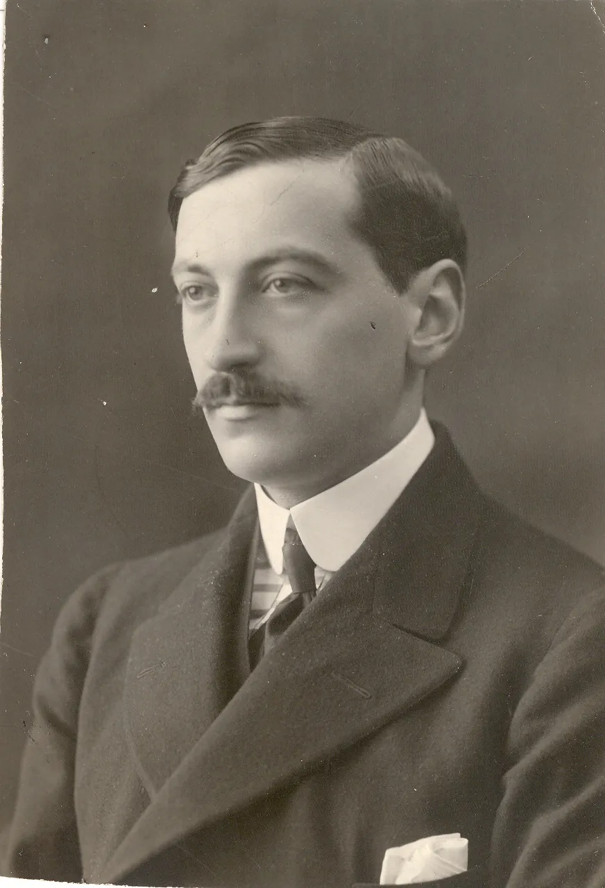 Portrait du Dr Jean Galezowski en 1913, costume et cravate